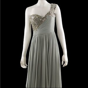 TERANI COUTURE Grey Sequin One Shoulder Evening Gown Size 4